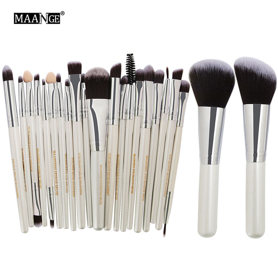 Gweety | MAANGE™ Makeup Brushes